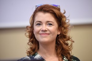 E. Jennings: „Jei gaučiau po eurą, kai Jurgio su vaikais paklausia, kur mama, būčiau turtinga moteris“