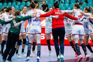 Iš karantino paleistos Serbijos rankininkės pasiekė sensacingą pergalę