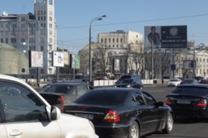 Rusijos naujų automobilių rinka šiemet susitraukė dešimtadaliu 