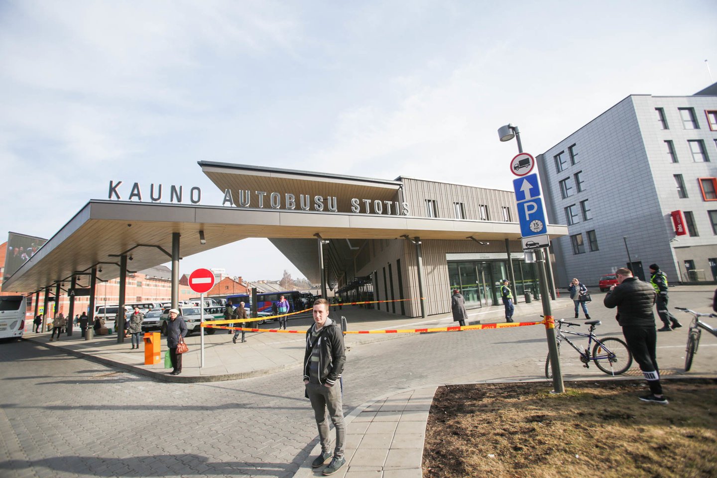 Kauno autobusų stočiai skirtas Aplinkos ministerijos apdovanojimas už kūrybinius pasiekimus architektūros ir urbanistikos srityse.<br>G.Bitvinsko nuotr.