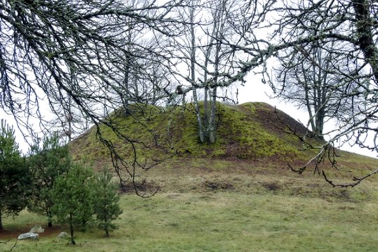 Kuršių paveldui teko riestainio skylė: piliakalnių netvarkys, nes pabrango kiti miesto projektai