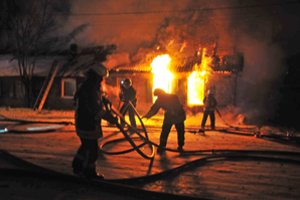 Ugniagesiai perspėja: daugėja žūvančiųjų gaisruose