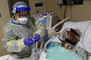 Meksika planuoja jau šį mėnesį pradėti skiepijimą nuo COVID-19