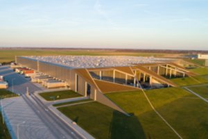 SBA grupėje – istoriškai didžiausias NT pardavimo sandoris