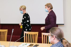 Į valstiečių klausimus atsakinėjusi I. Šimonytė įgėlė ir A. Širinskienei