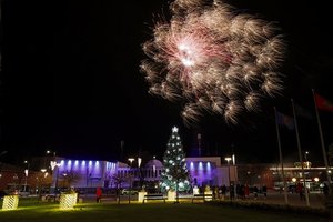 Prienuose sužibo kalėdinė eglė