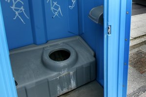 Iškrypėliško filmavimo tualete byloje – netikėtas posūkis