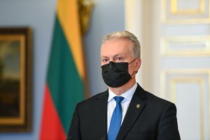 G. Nausėda kreipėsi į Lietuvos žmones su prašymu, kad Kalėdas galėtume sutikti ramesni