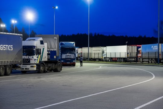 Užsikimšo Panemunės pasienio punktas – rusai nepaaiškina, kodėl nepriima automobilių 