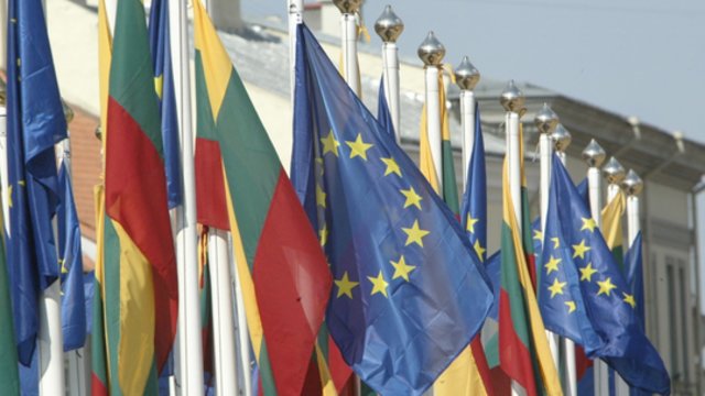 ES susirinko į neeilinį susitikimą: pasiektas susitarimas su Lenkija ir Vengrija