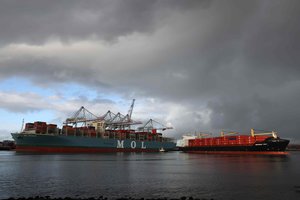 Nepavykus susitarti dėl „Brexit“, britų karo laivai sulaikys ES žvejus