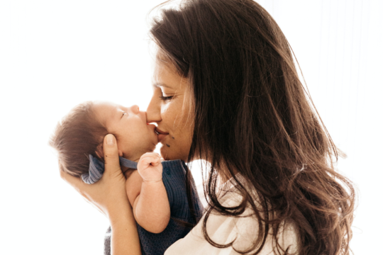 Apie pusė pagimdžiusių moterų po gimdymo vis dar jaučia skausmus, 30 procentų turi šlapinimosi ar tuštinimosi problemų, du trečdaliai susiduria su tiesiojo pilvo raumens disbalansu, apie 30 procentų patiria seksualinę disfunkciją.