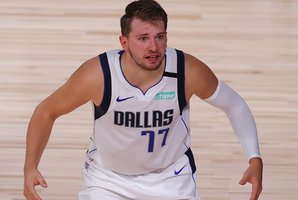 L. Dončičius ir G. Antetokounmpo surengė taškų lenktynes, „Mavericks“ džiaugėsi pergale