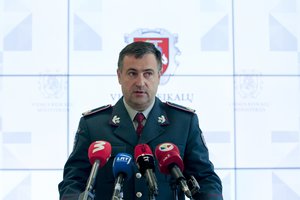 R. Požėla: COVID-19 šiuo metu serga 182 pareigūnai, tai sukelia organizacinių sunkumų