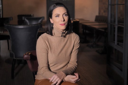  Įspūdingu šokiu ant namų sienų stebinančiai balerinai vaikystėje gydytojai prognozavo neįgalumą.