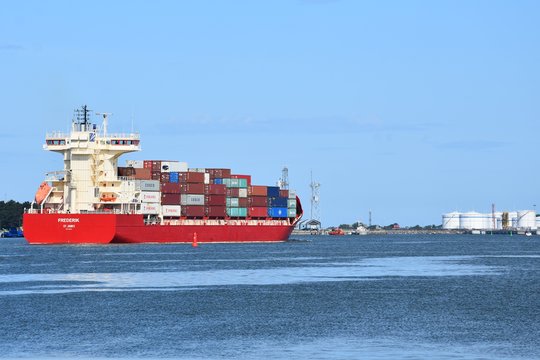 Laivai Klaipėdos uoste.