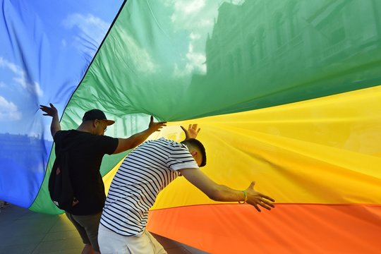 Vengrijos parlamentas priėmė prieš LGBT nukreiptų priemonių paketą.  