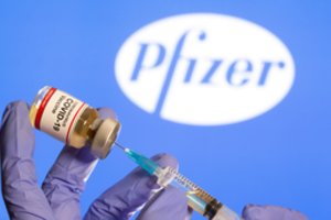 Skiepo galime sulaukti dar šiemet: paankstino „Pfizer“ ir „BioNTech“ vakcinos patvirtinimą