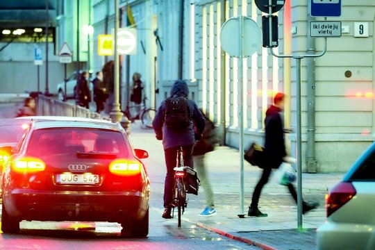 Cikonas atneš kritulius.