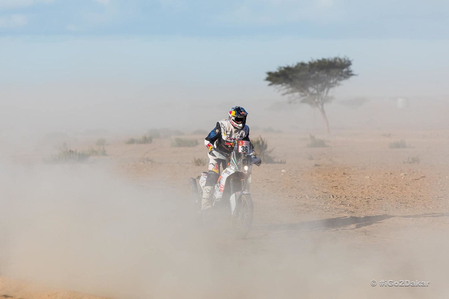 Dakaro ralis laikomas pačiomis sudėtingiausiomis varžybomis dalyviams. Tuo pačiu jis gali būti vadinamas bene vienu pavojingiausių auto ir moto sporto renginių Pasaulyje.<br>Pranešėjų spaudai nuotr.