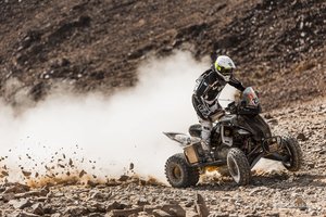 Naujovė Dakaro ralyje – motociklininkai dėvės saugos liemenes