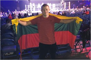 Boksininkas E. Stanionis toliau karaliauja JAV: nokautavo dar vieną varžovą