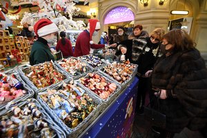 Įpykęs V. Putinas nurodė įšaldyti kainas: kas laukia Rusijos po trijų mėnesių?