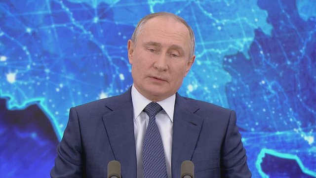 V. Putinas žada pasiskiepyti „Sputnik“ vakcina, „kai tik bus įmanoma“