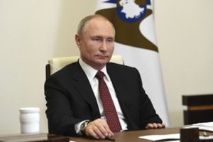 V. Putinas pareiškė, kad tikisi geresnių santykių su JAV, bet užsipuolė Vakarus