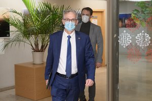 Seimo vicepirmininkui Juliui Sabatauskui nustatytas koronavirusas