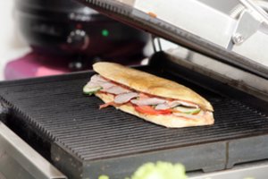 Po „Brexito“ iš Jungtinės Karalystės į ES nebus galima įsivežti net sumuštinio su sūriu