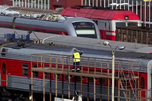 Nuo pirmadienio keičiasi traukinių tvarkaraštis – jų važiuos mažiau