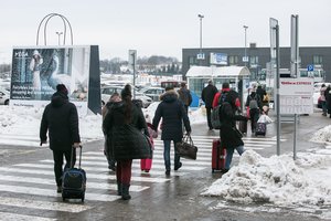 Ministras M. Skuodis įspėjo, kas laukia keliaujančių į Lietuvą, skrydžių draudimas gali būti pratęstas 
