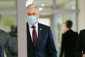 G. Nausėda ruošiasi „visomis išgalėmis“ įrodinėti vakcinavimosi naudą, bet pavyzdžio nerodys – vienas pirmųjų nesiskiepys