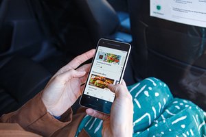 Pandemijos sukaustyti metai „Bolt“ nesutrukdė išsiveržti į priekį: daugiausiai „išlošė“ su maisto į namus paslaugomis