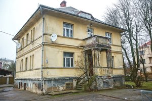 Kauniečiai sujudo dėl dar vieno išskirtinio namo – jam parengtas stiklinis antstatas