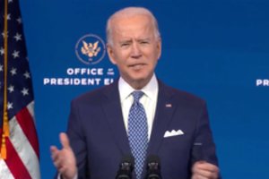 J. Bidenas žada nepalikti be atsako kibernetinės atakos prieš JAV institucijas