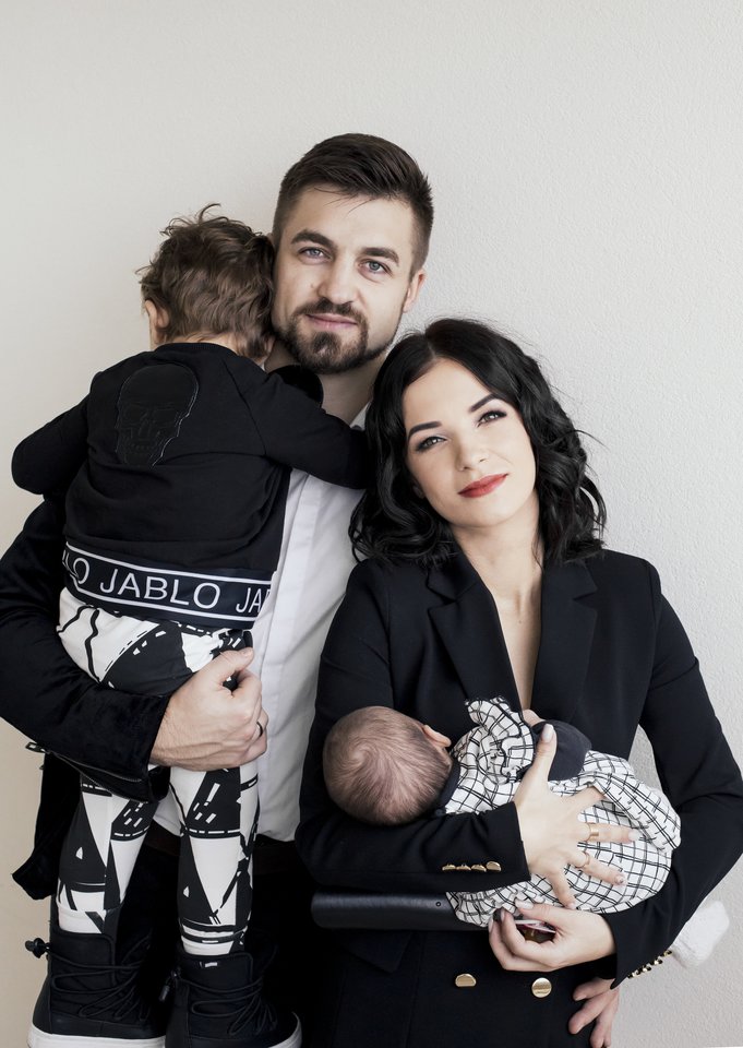 Prieš daugiau nei metus šeima papuošė žurnalo „Stilius“ viršelį.<br>LR archyvo nuotr.