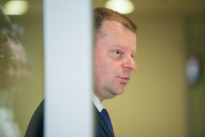 S. Skvernelis apie sprendimą prie karantino grįžti lapkritį: anksčiau nebuvo jokių pagrindų tą padaryti