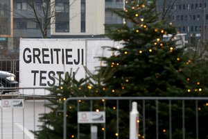 COVID-19 pandemija ir toliau sukausčiusi laiko beveik visas Lietuvos savivaldybes