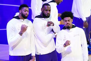 Koronavirusas nesitraukia iš NBA: lyga praneša apie naujus atvejus