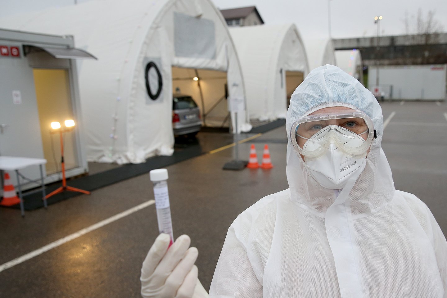 Per pastarąsias dvi savaites 100 tūkst. Lietuvos gyventojų teko 14,4 mirčių nuo COVID-19 ir yra aštuntoje sąrašo vietoje.<br>R.Danisevičiaus nuotr.