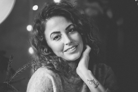 J. Jegorova pristato jautrią dainą savo pirmagimei: „Įrašus darėme paskutinį laukimo mėnesį“