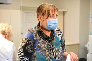 Pirmoji Panevėžyje nuo COVID-19 paskiepyta slaugytoja: „Dvejonių buvo, tačiau sveikas protas nugalėjo“