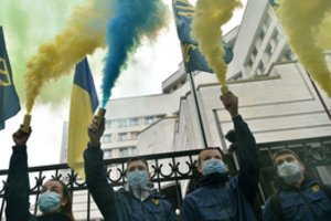 Ukrainos KT pirmininkas įtariamas liudytojo papirkimu