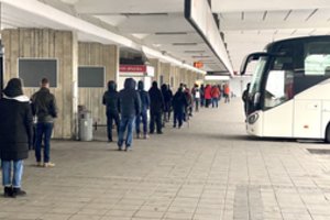 Įprastinius keleivius tarpmiestiniuose autobusuose prieš šventes keitė vežamos dovanos