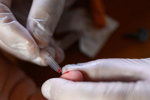 Perspėjo greitųjų koronaviruso testų neatlikinėti namuose patiems: gresia kelios problemos