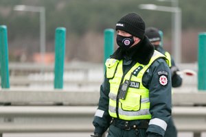 Prieš Naujųjų metų šventimą policija apgręžė daugiau nei 2 tūkstančius automobilių, nubausti 95 žmonės