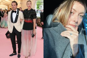 Su britų turtuoliu susižadėjusi Marija Šarapova pirmą kartą parodė žiedą