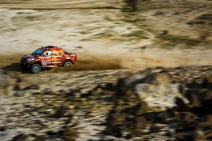 Pirmąjį Dakaro greičio ruožą įveikęs A. Juknevičiaus ekipažas pasiekė finišą